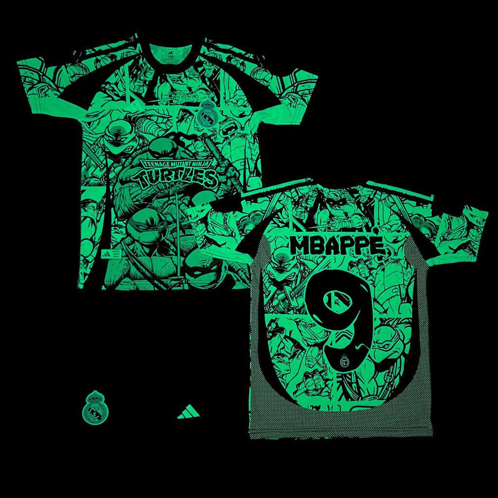 Set de joc fotbal fluorescent, copii și tineri, Real Madrid, Mbappé. Ediție neon cu Ninja Turtles 2025