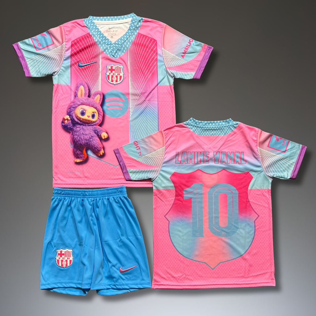 Set de joc fotbal, copii și tineri Barcelona, Yamal. Ediție specială roz Labubu